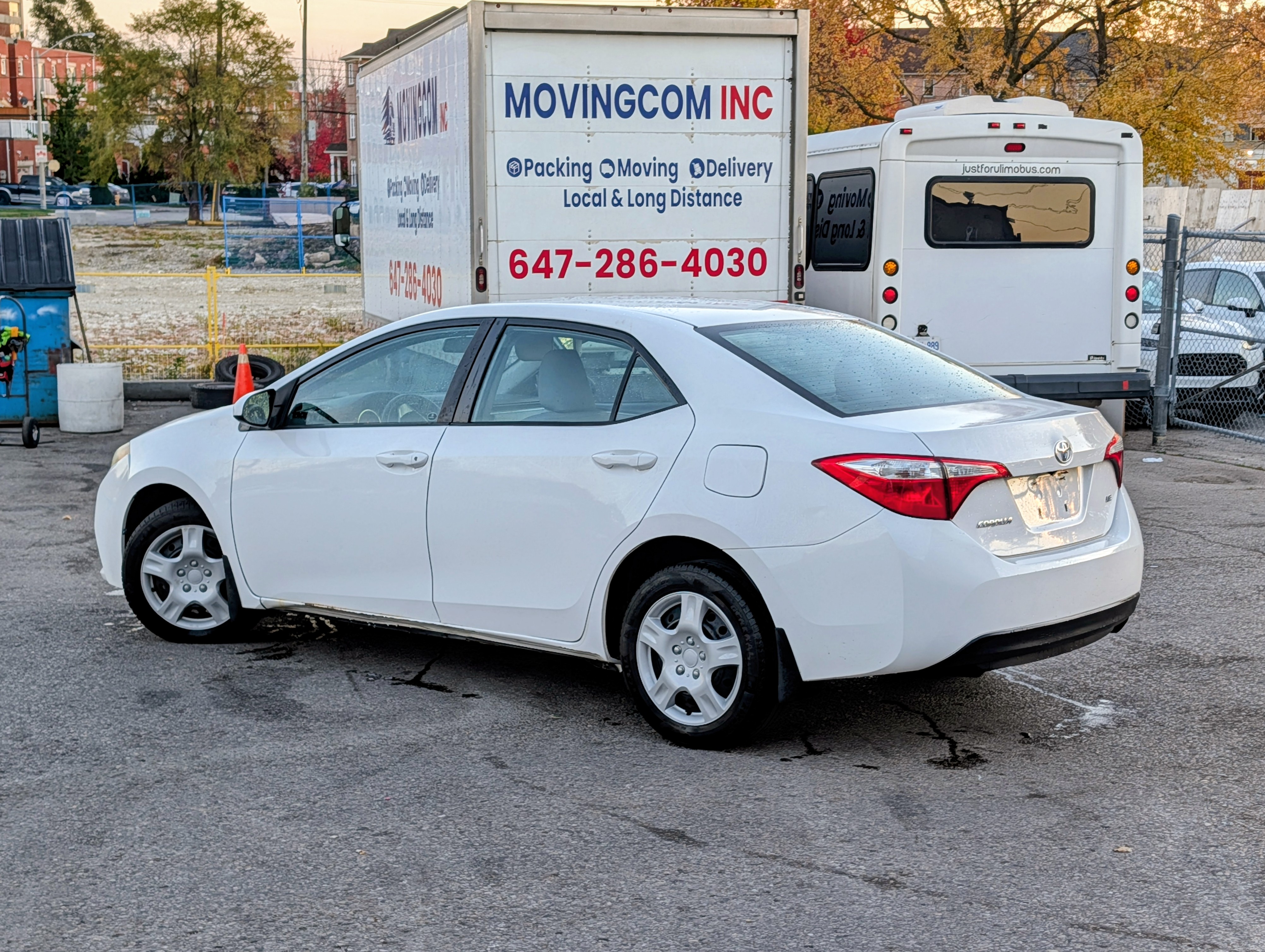 2015 Toyota Corolla - Photo 3