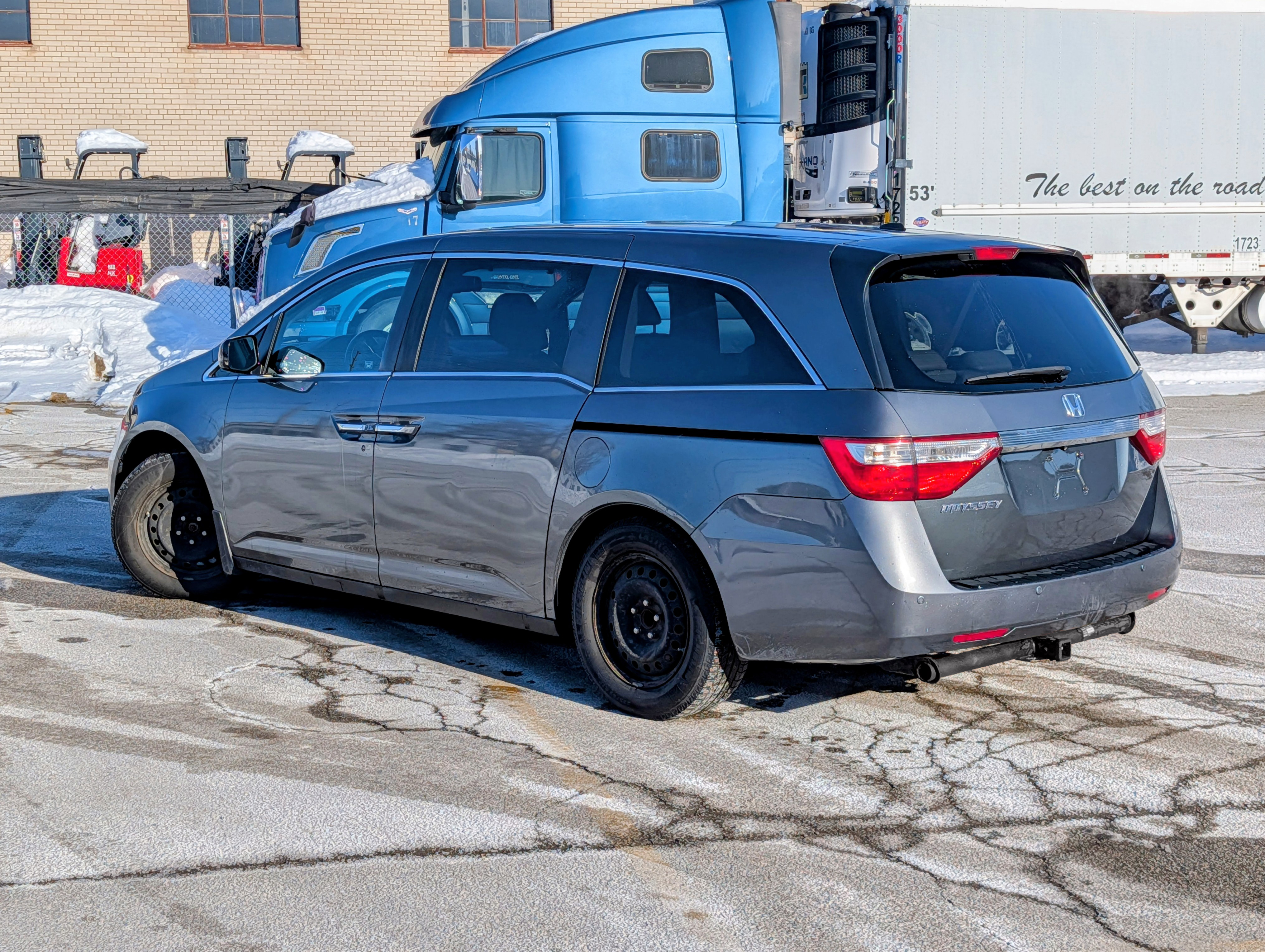 2011 Honda Odyssey - Photo 2
