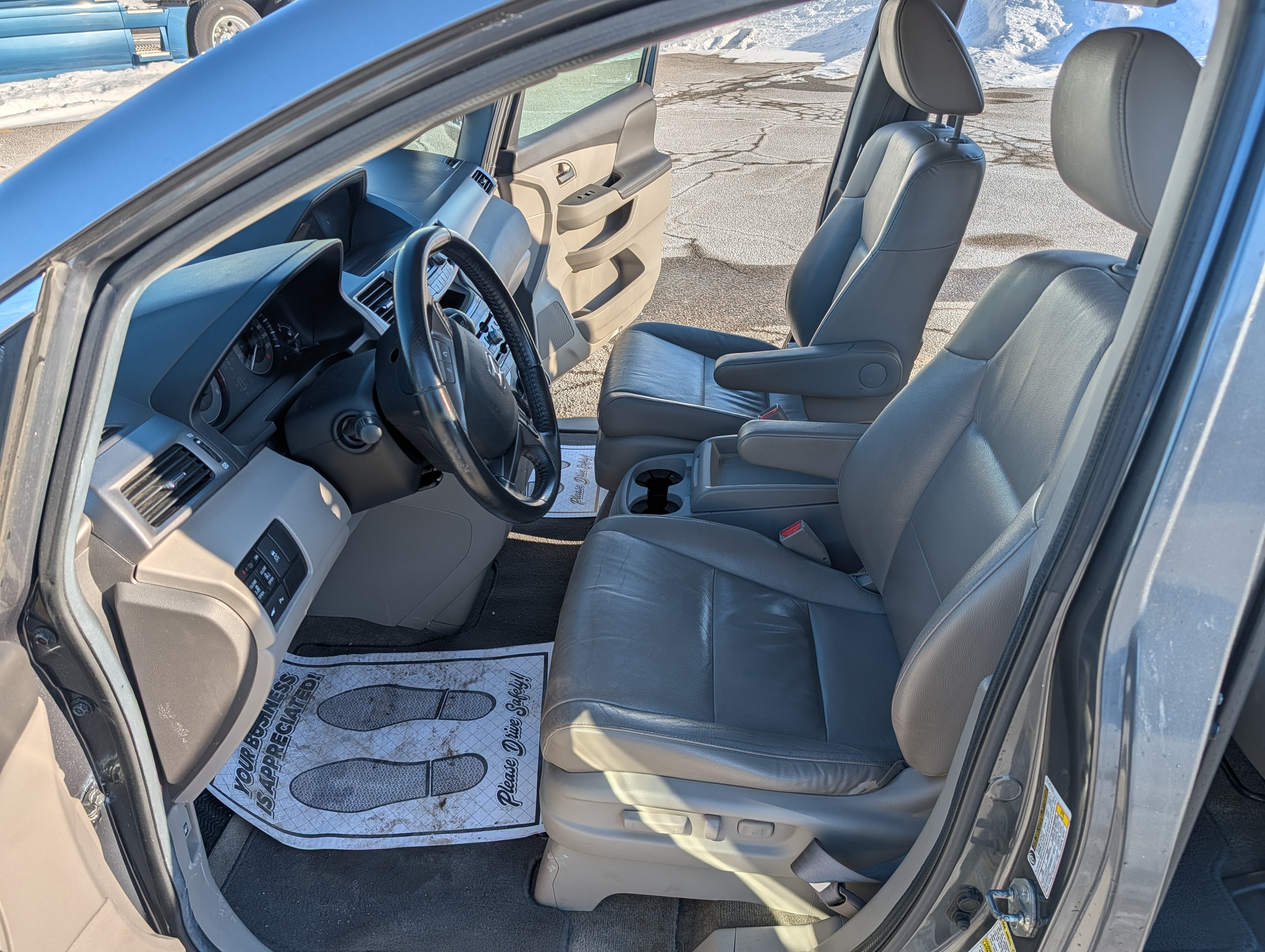 2011 Honda Odyssey - Photo 8