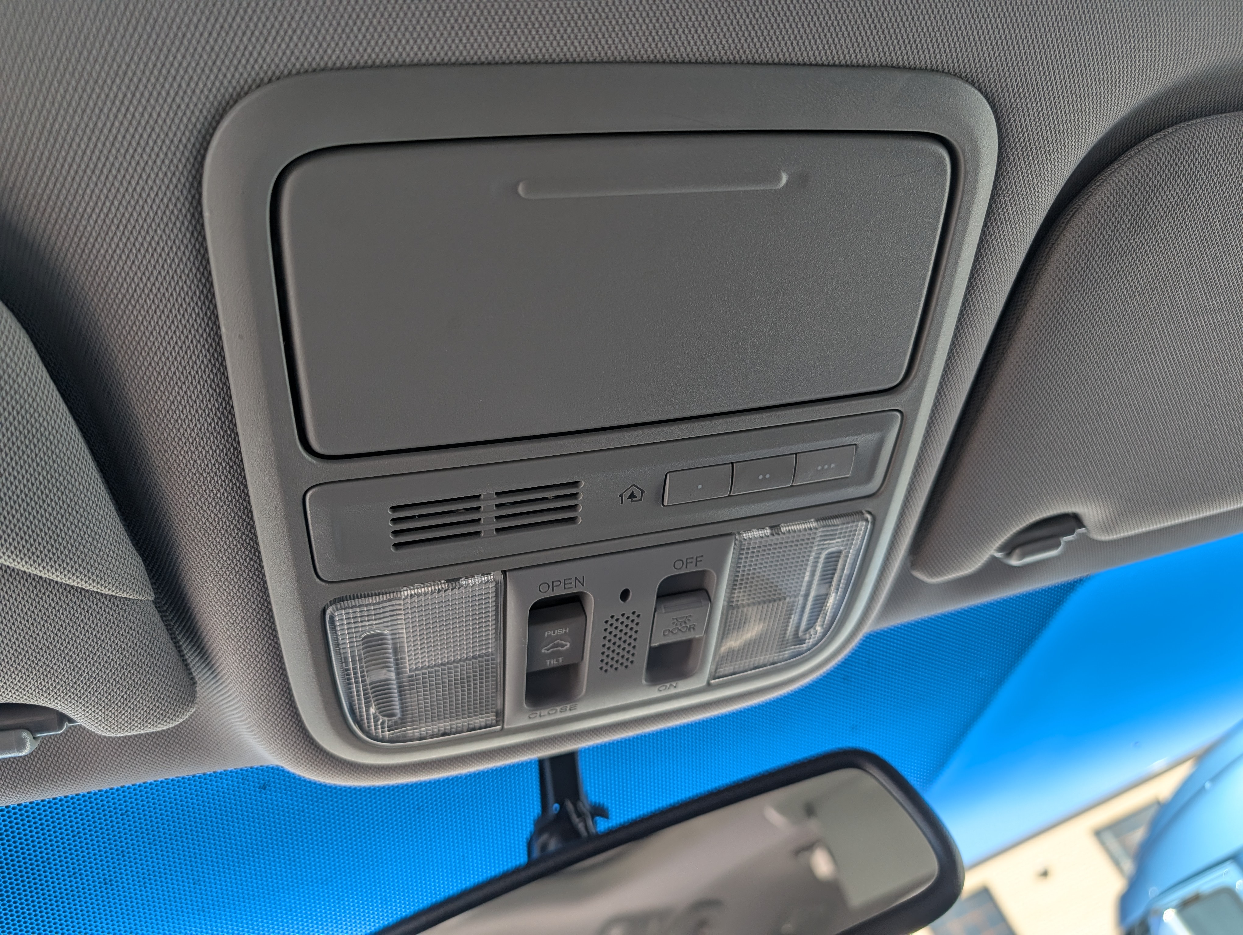 2011 Honda Odyssey - Photo 14