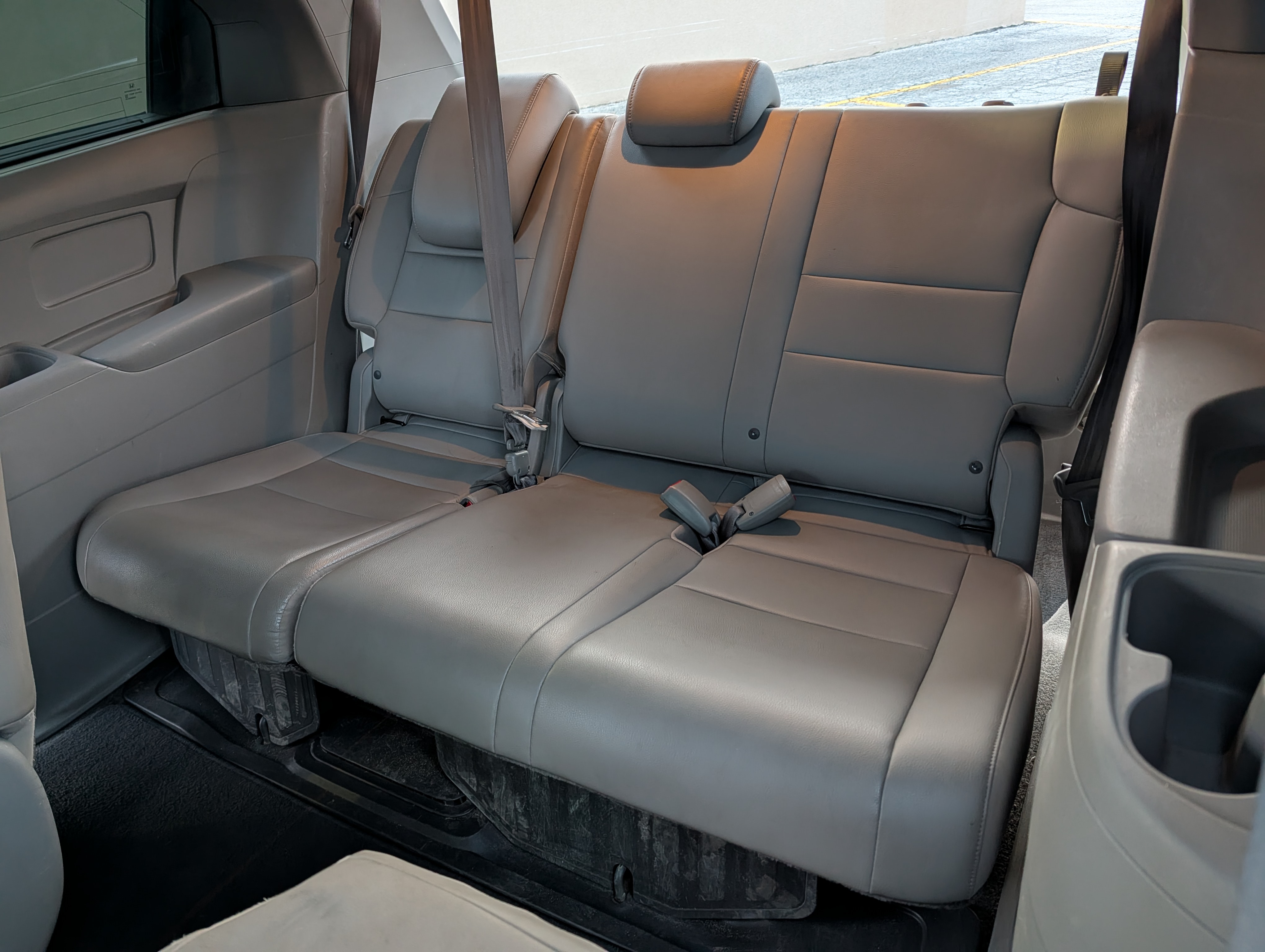 2011 Honda Odyssey - Photo 8