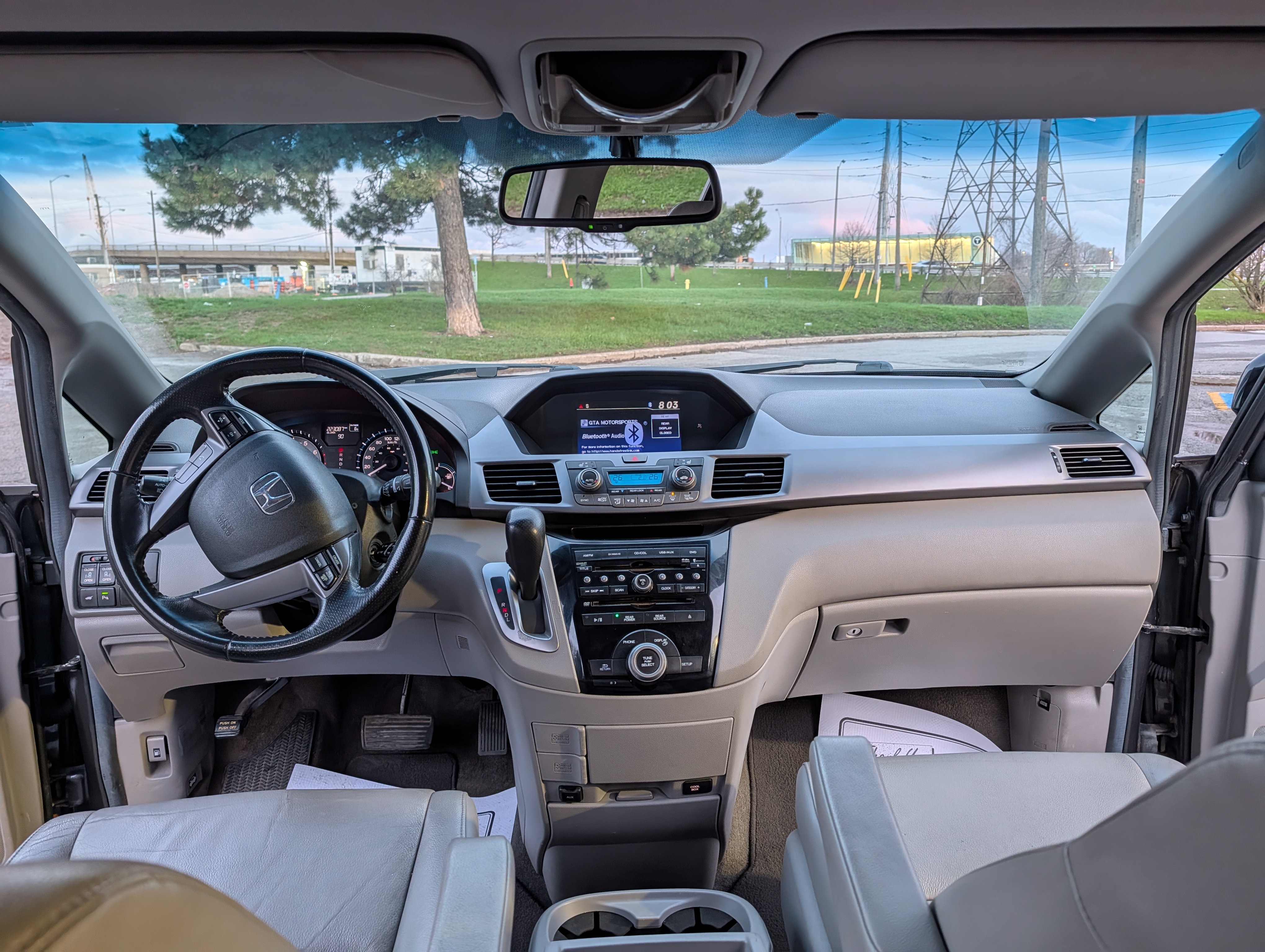 2011 Honda Odyssey - Photo 12