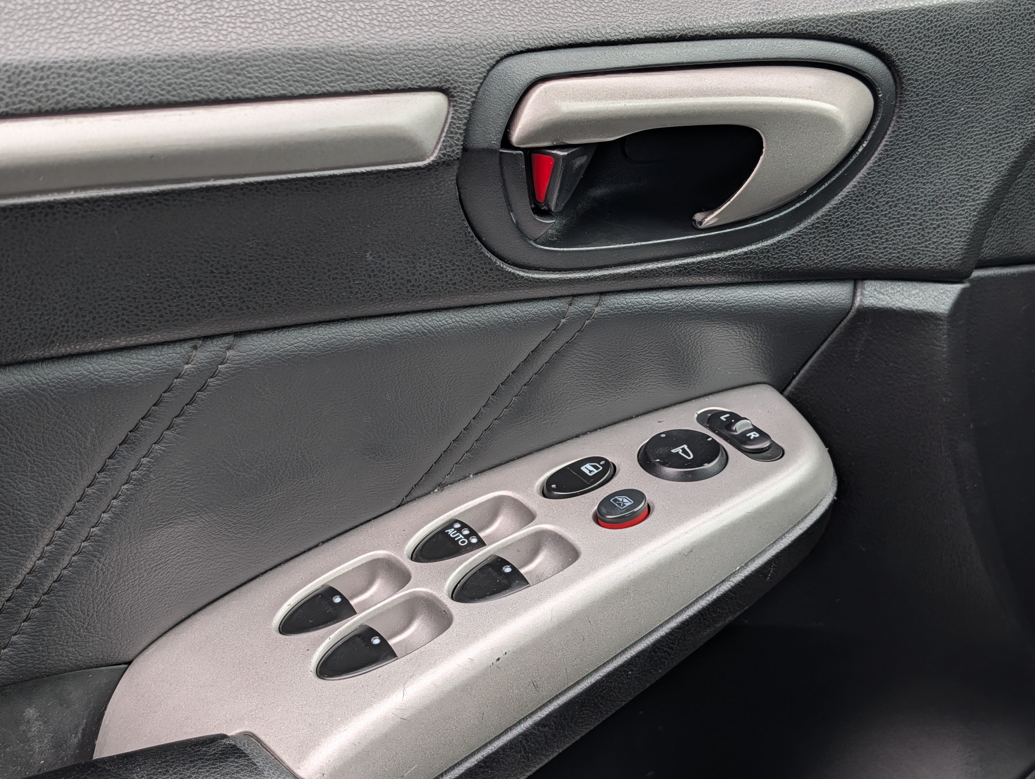 2009 Acura CSX - Photo 10