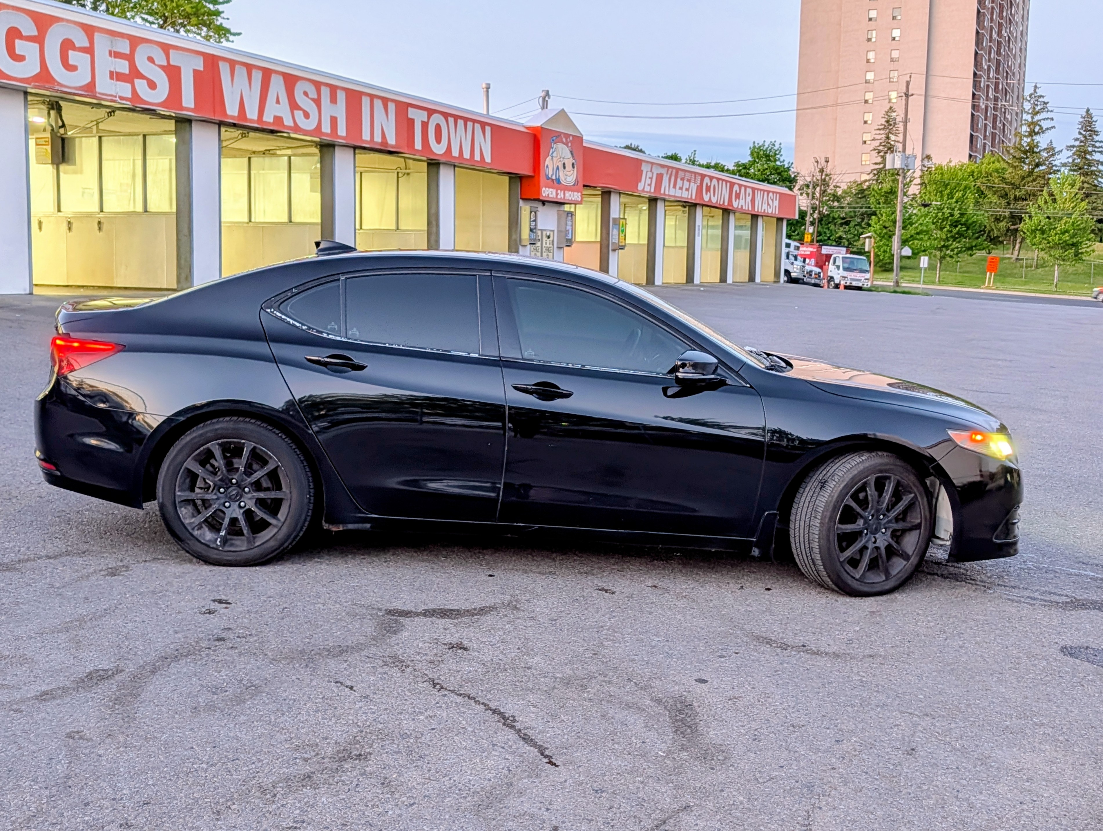 2015 Acura TLX - Photo 4