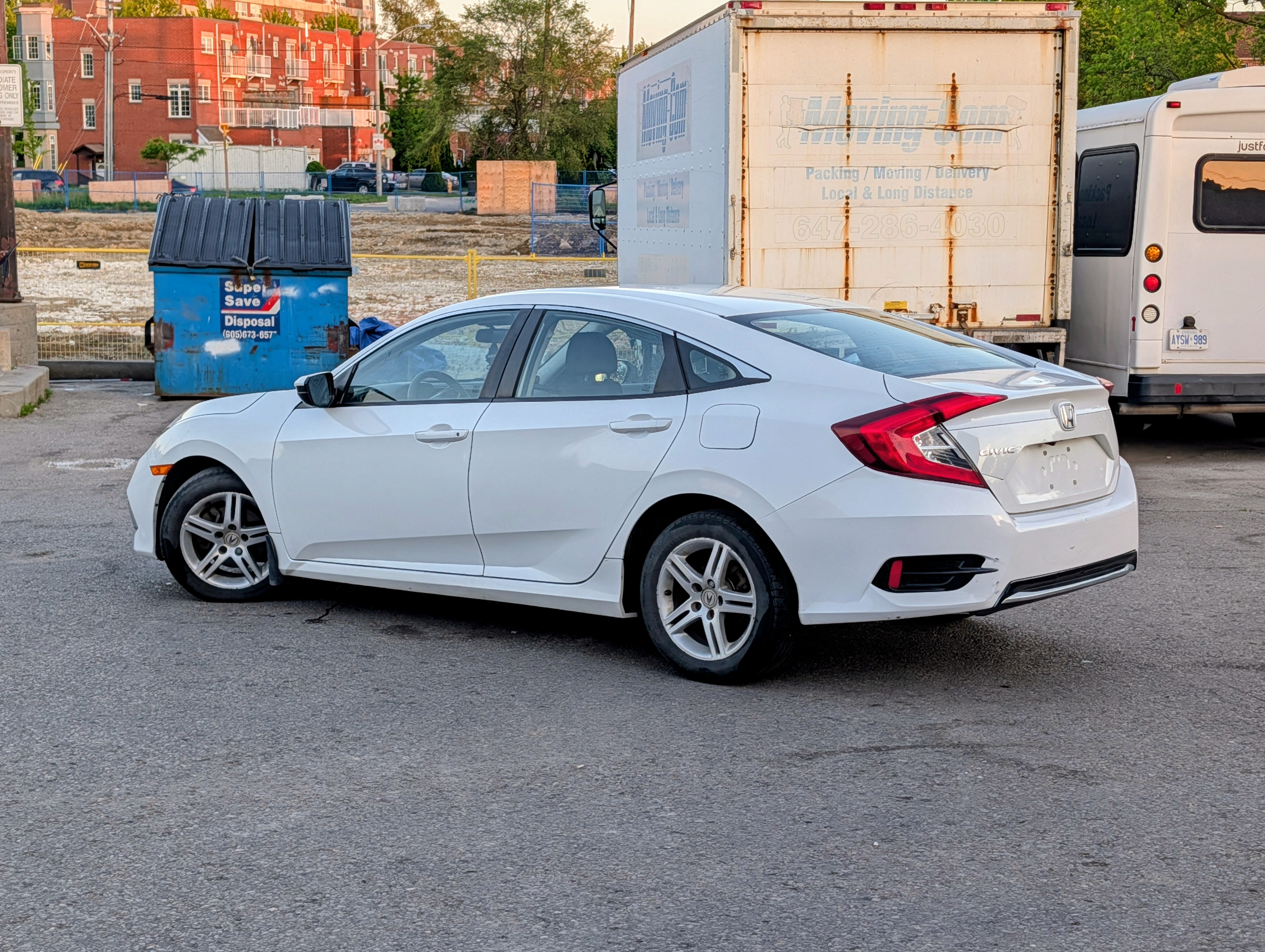 2019 Honda Civic - Photo 2